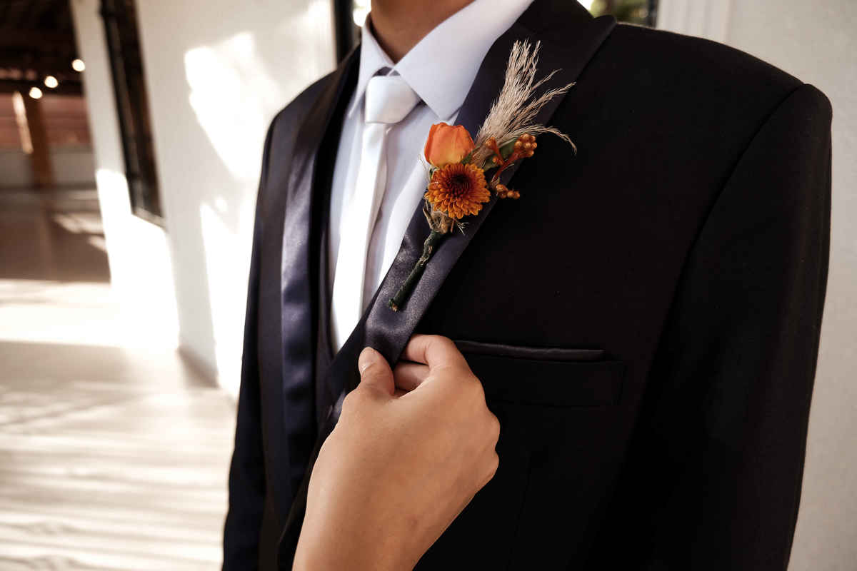 Casamento ao ar livre na praia de Minas Gerais, com registro dos detalhes e emoções que fazem cada momento inesquecível.

