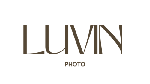 Logotipo de LUVIN PHOTOS 