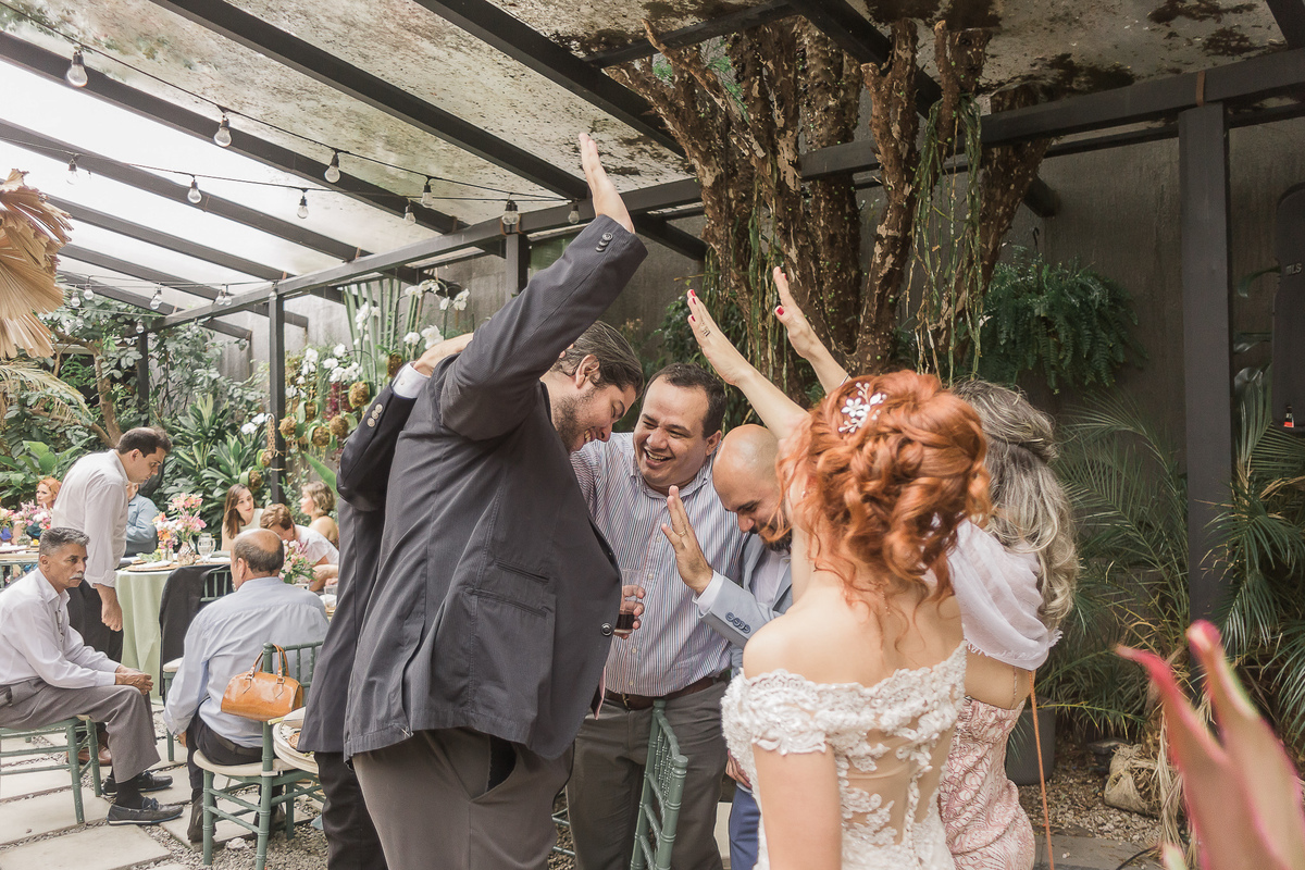 Casamento Mini Wedding da Nayara e Luiz no Casinha Le Julie em São Paulo/SP