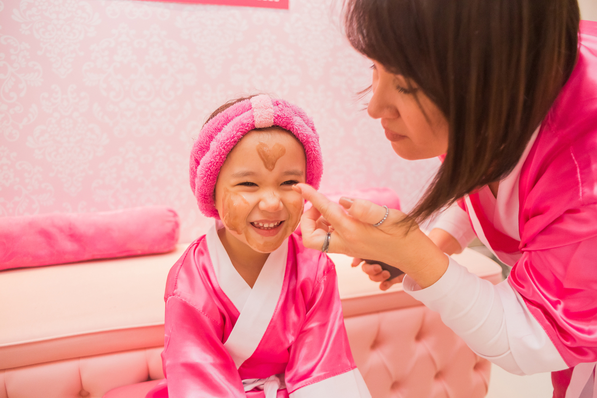 Aniversário infantil de 4 anos da Belinha, Spa Day no Pink Party em São Paulo/SP