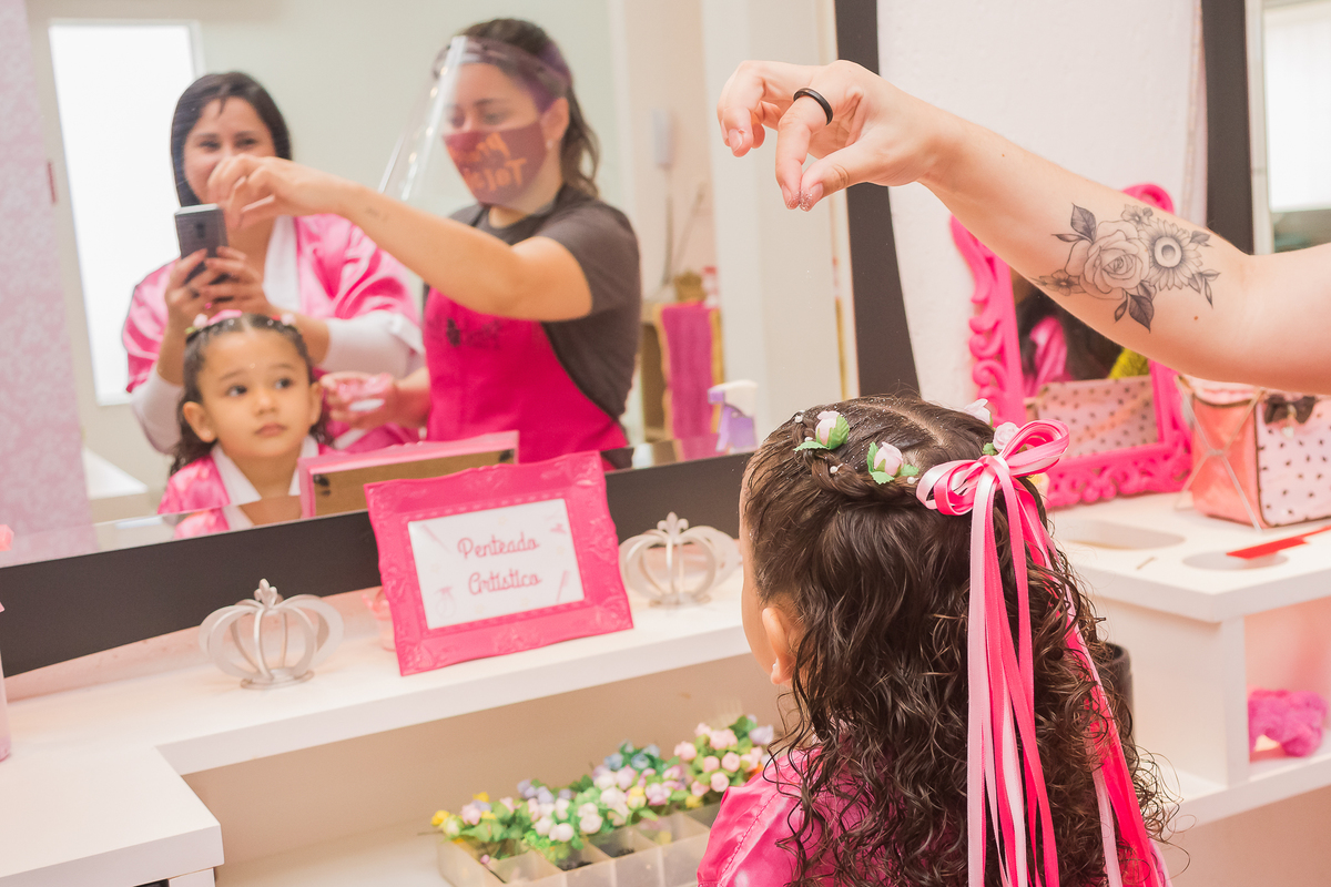 Aniversário infantil de 4 anos da Belinha, Spa Day no Pink Party em São Paulo/SP