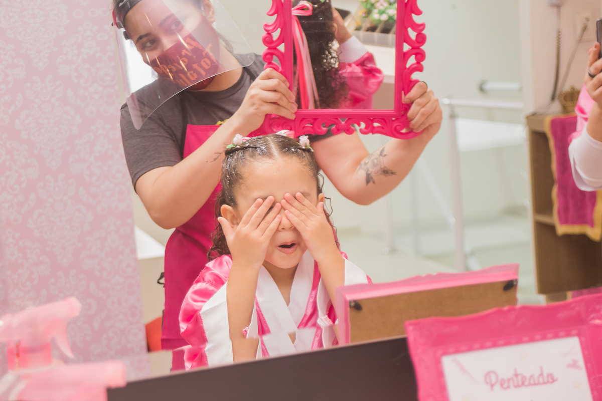 Aniversário infantil de 4 anos da Belinha, Spa Day no Pink Party em São Paulo/SP