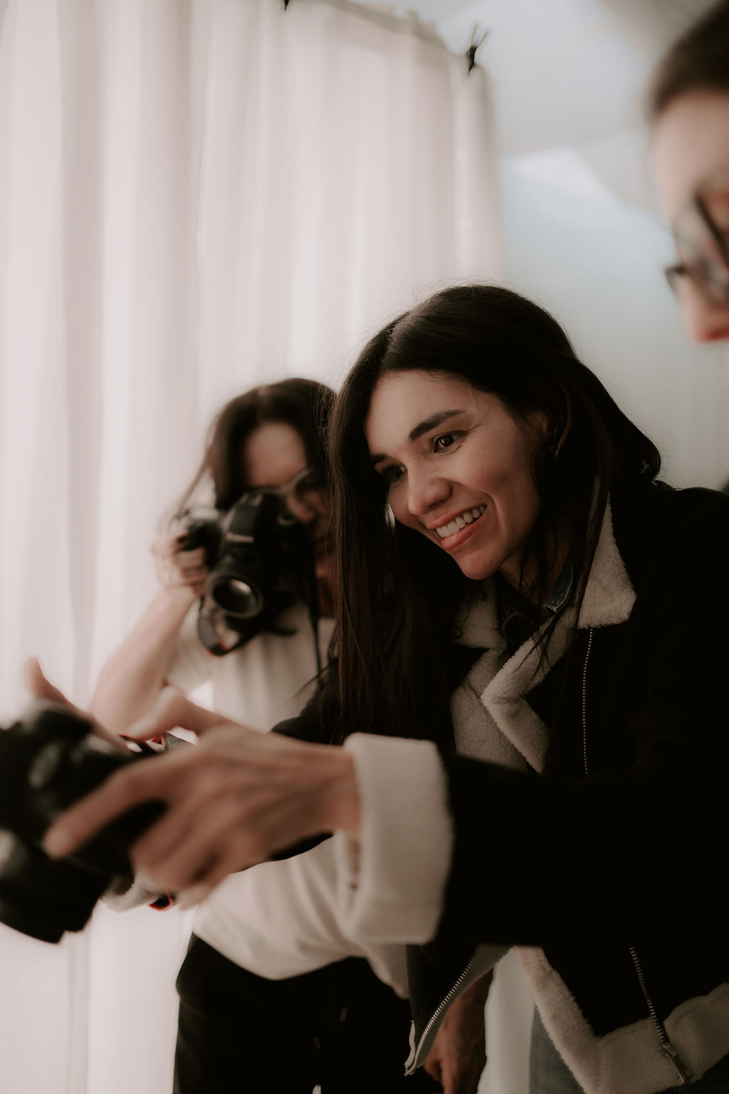Aluna fotografando