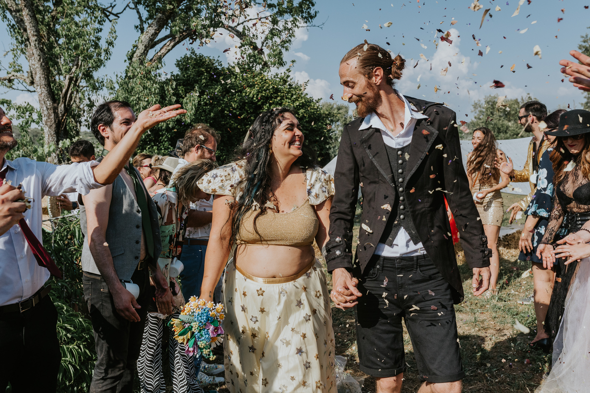 Saída pétalas casamento arroz ecologico