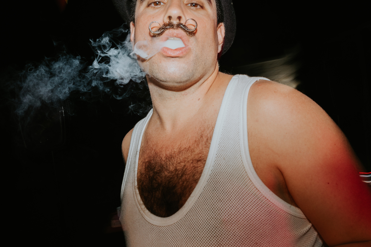 Convidado casamento fumo 