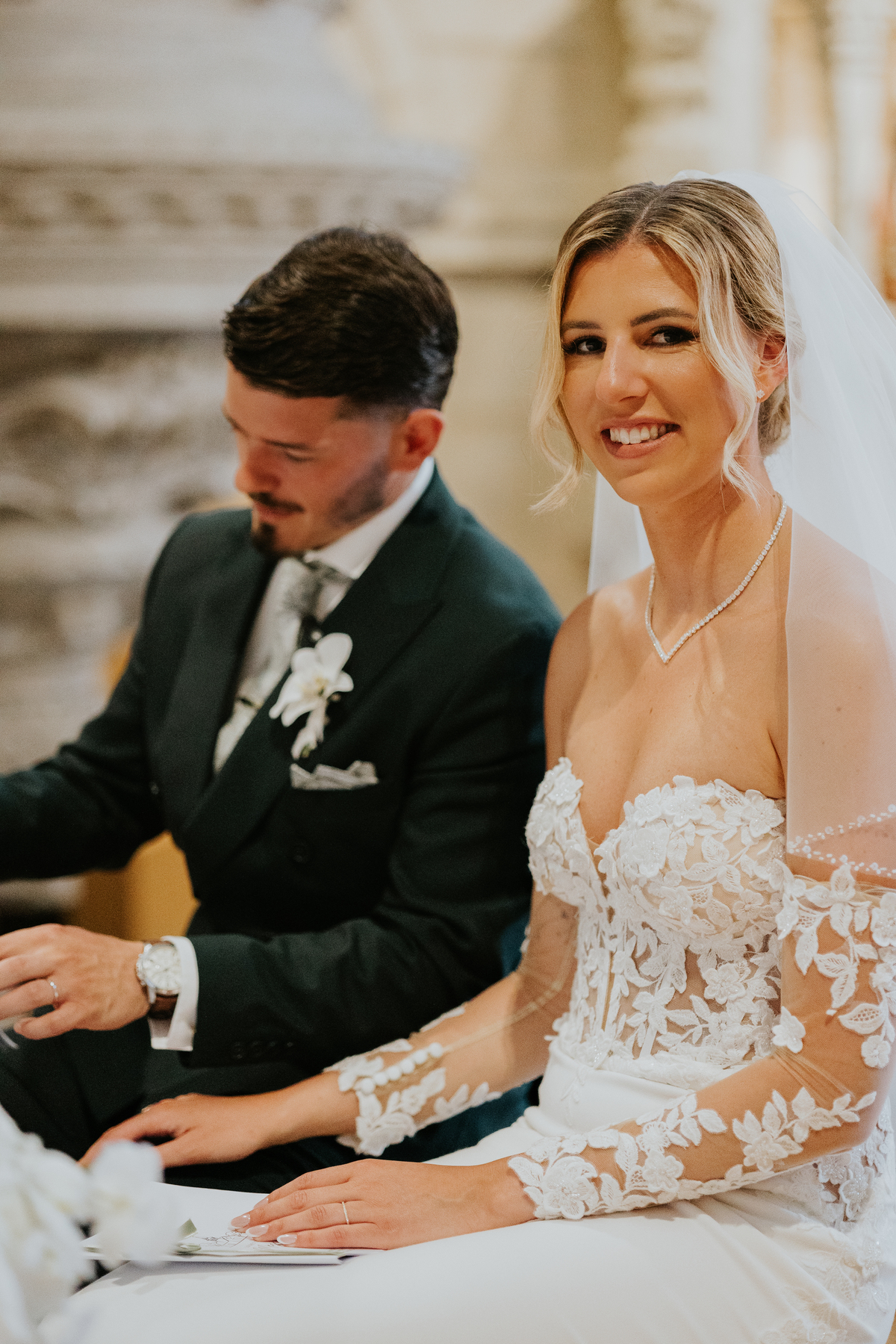 Beijo noivos casamento igreja santa luzia Viana do castelo