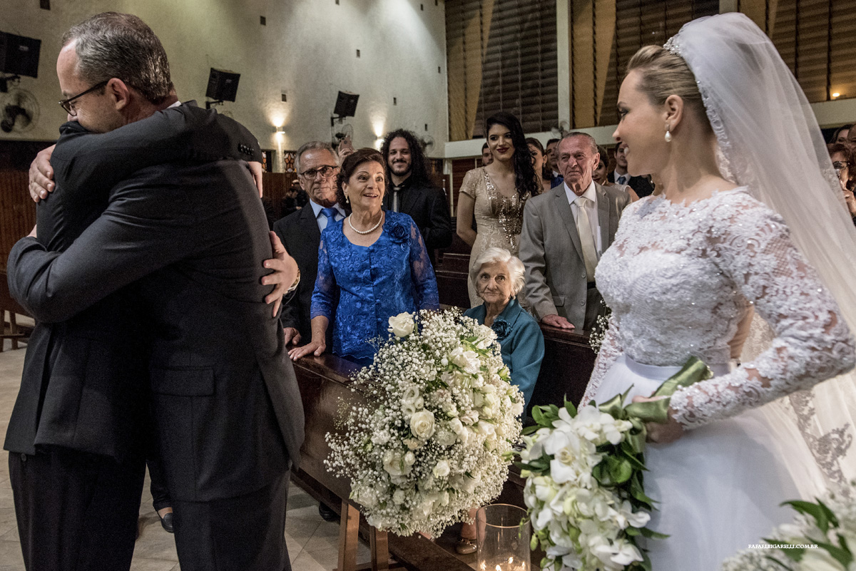 entrega da noiva para o noivo