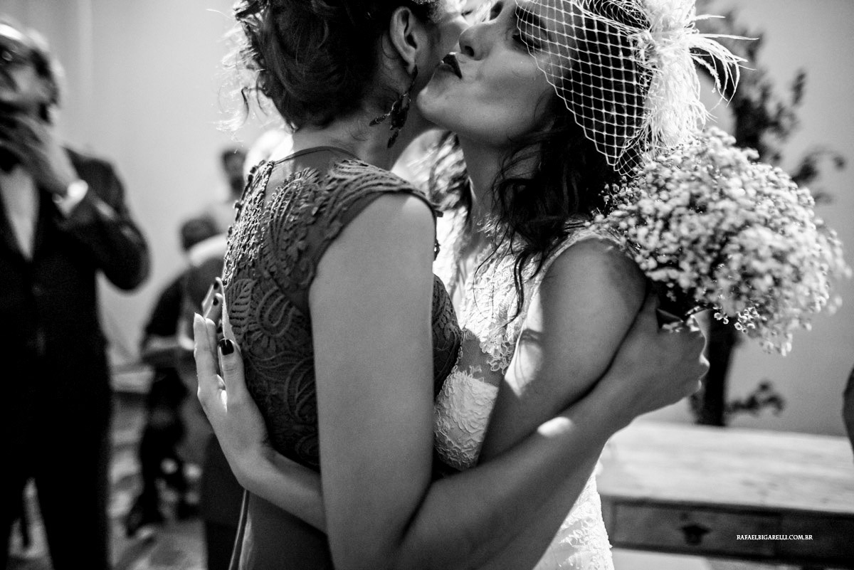 abraço em casamento