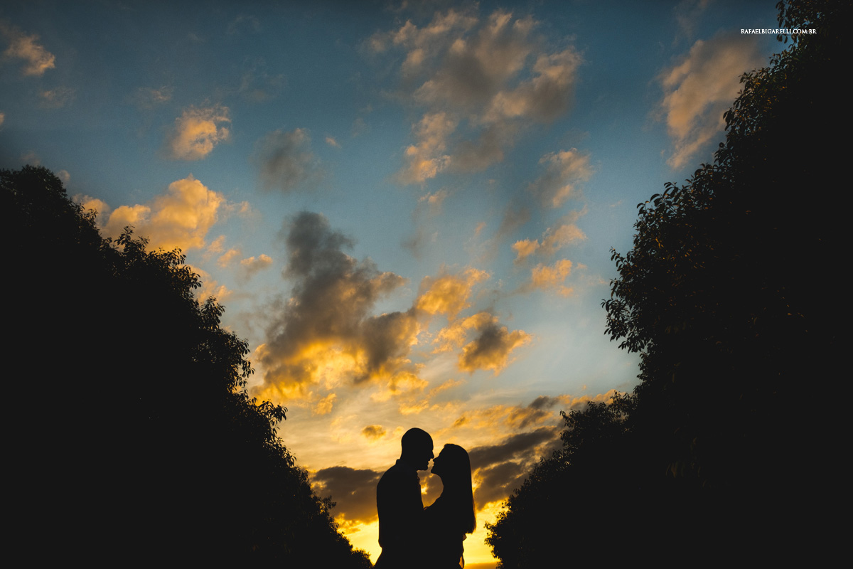 silhueta por do sol