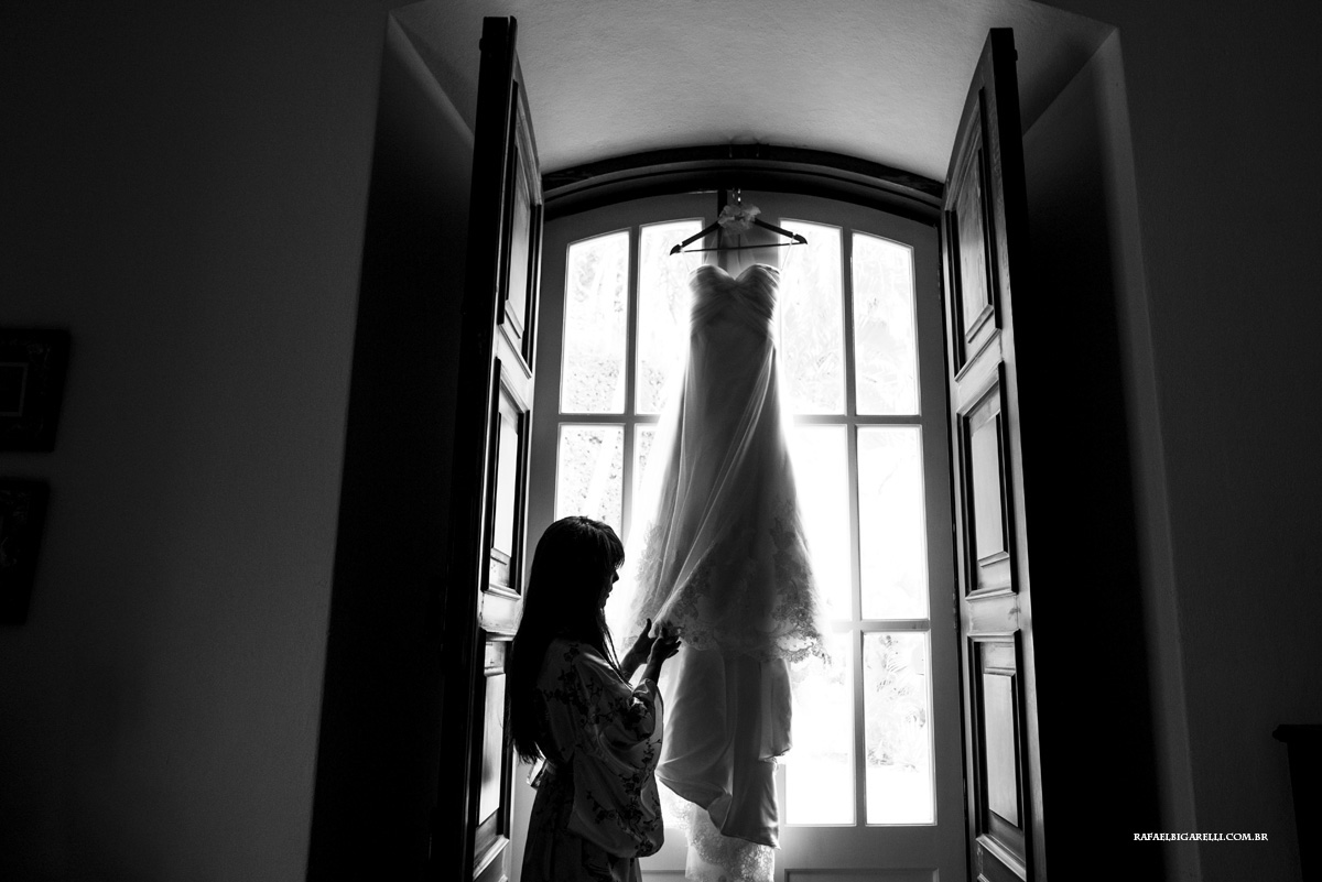 noiva vestido preto  e branco