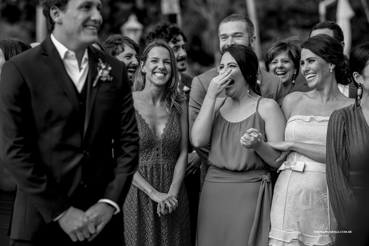 madrinhas e noivo preto e branco