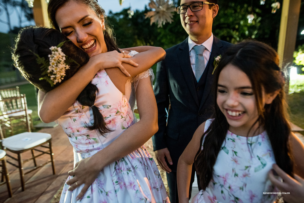 abraços noiva noivo crianças
