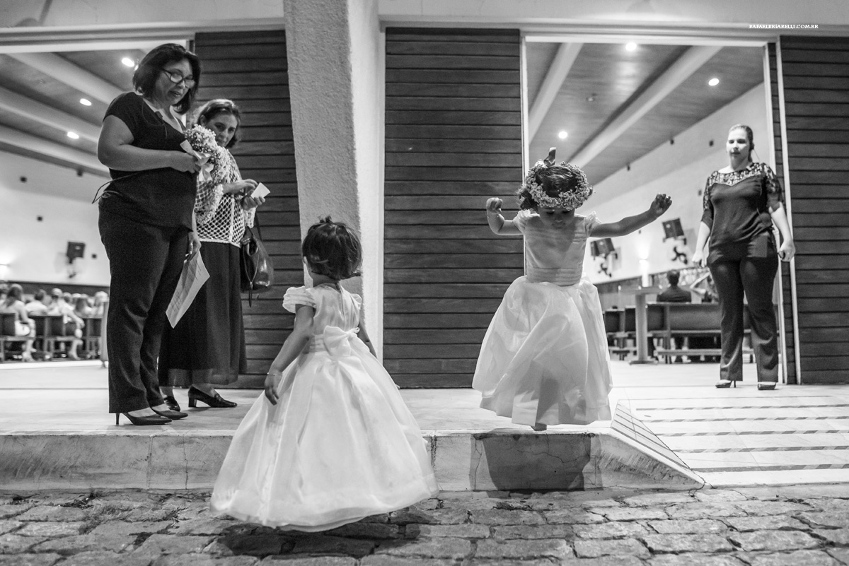 crianças no casamento