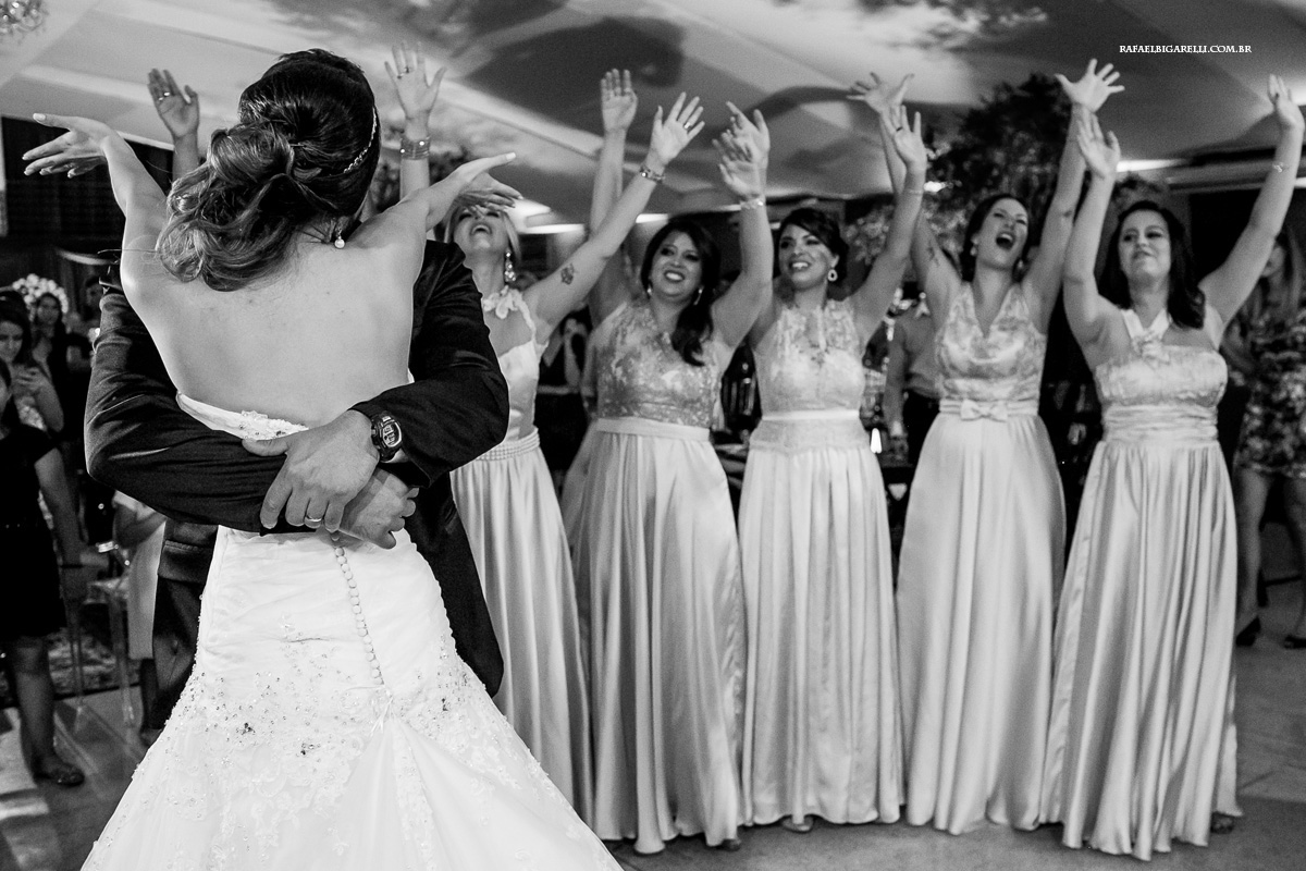 valsa dos noivos com as madrinhas
