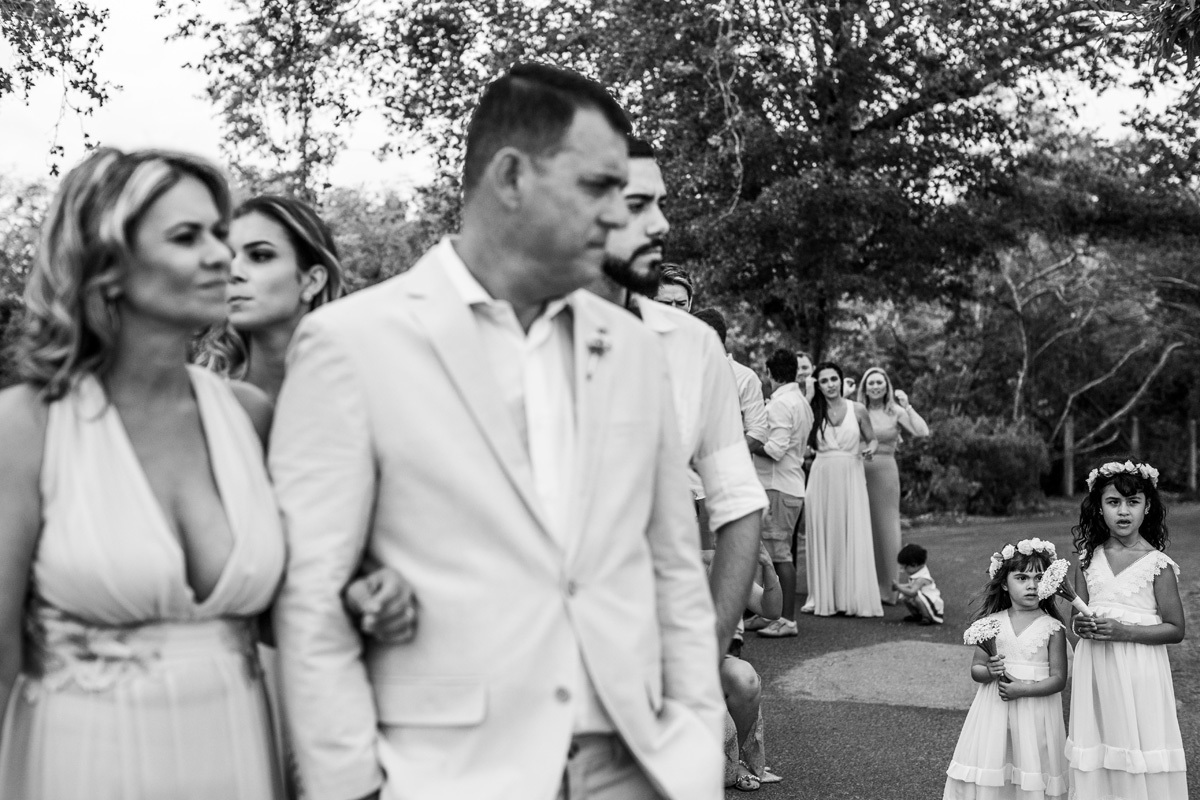 daminhas em cerimônia de casamento na praia punta cana republica dominicana