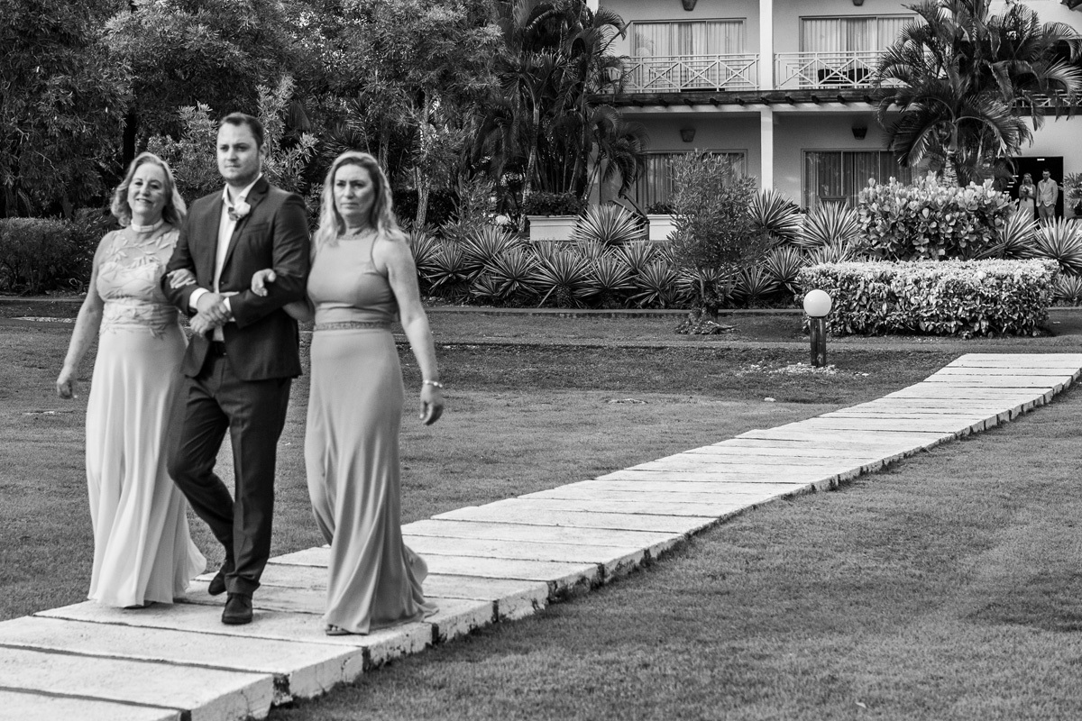 casamento na praia cerimônia pé na areia em punta cana republica dominicana