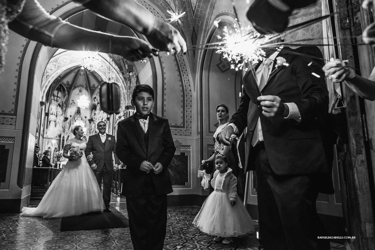 saidados noivos com spanklers