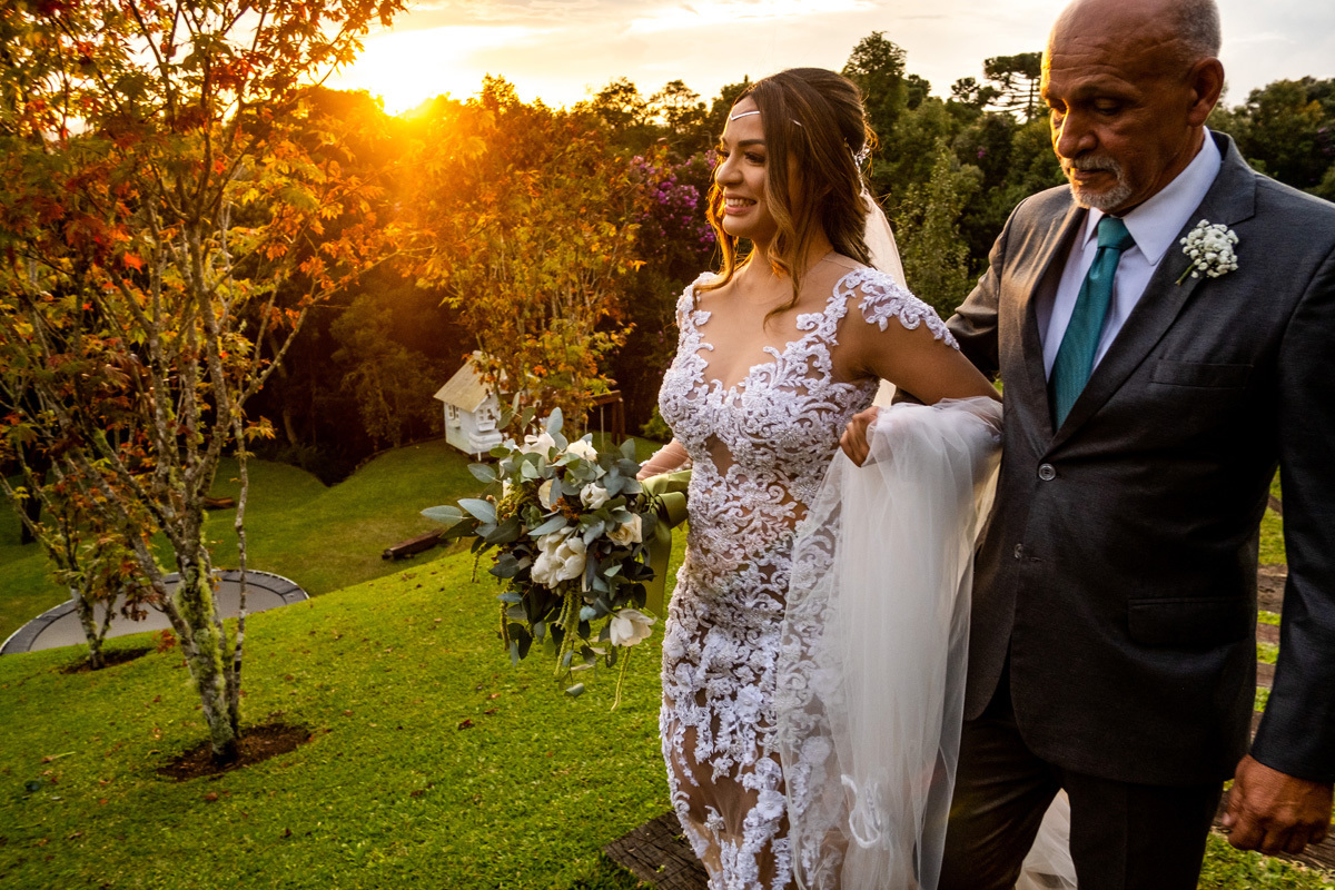 noiva casando no campo em campos do jordão