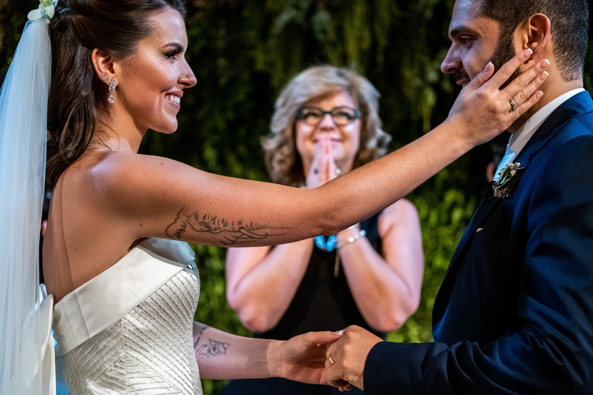 foto noivos no altar