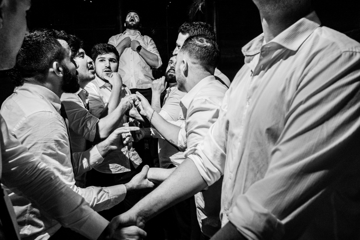 noivo em festa de casamento 