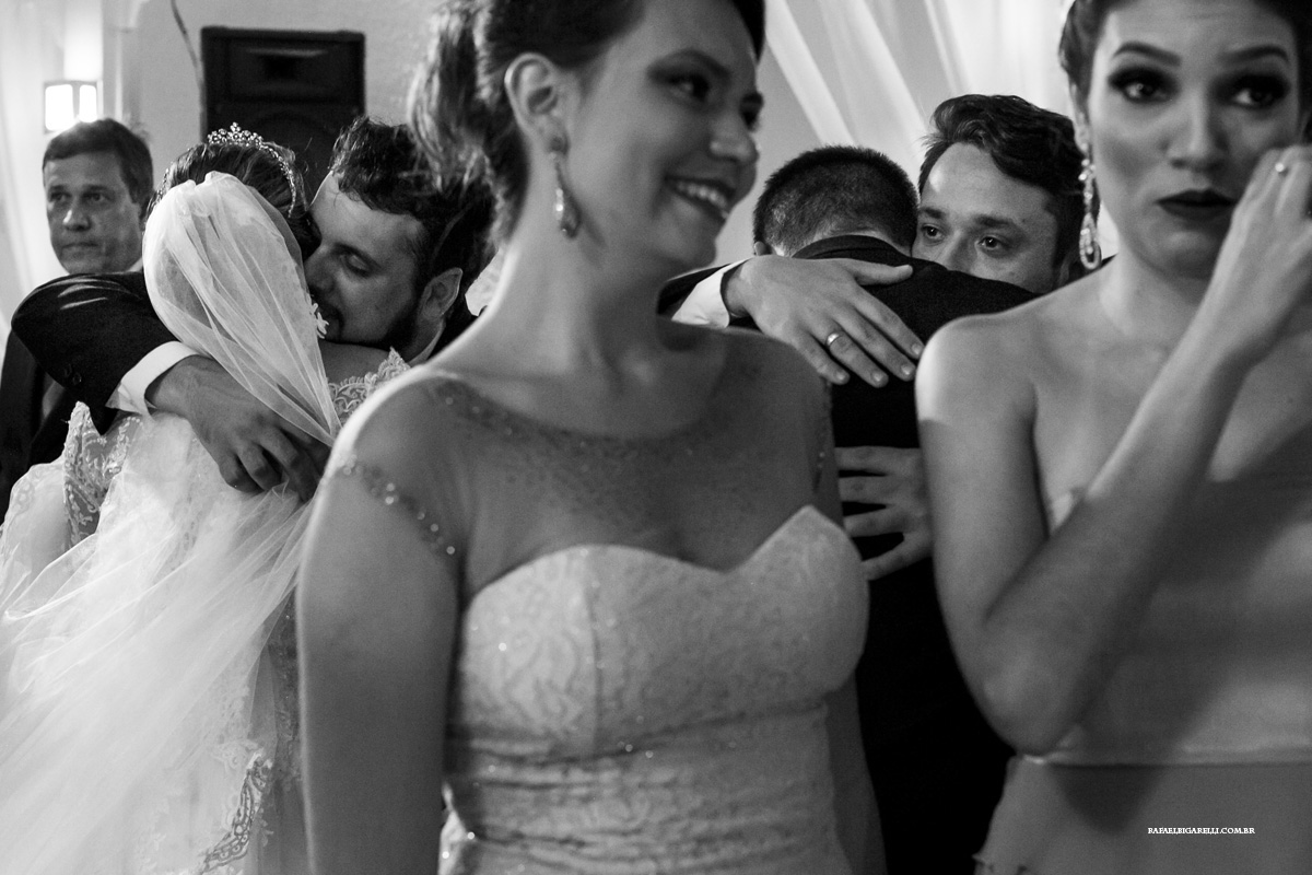 cumprimentos emocionantes no casamento