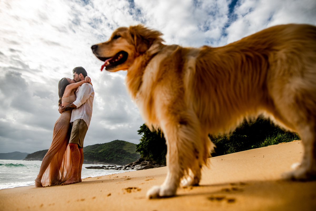 ensaio de casal na praia