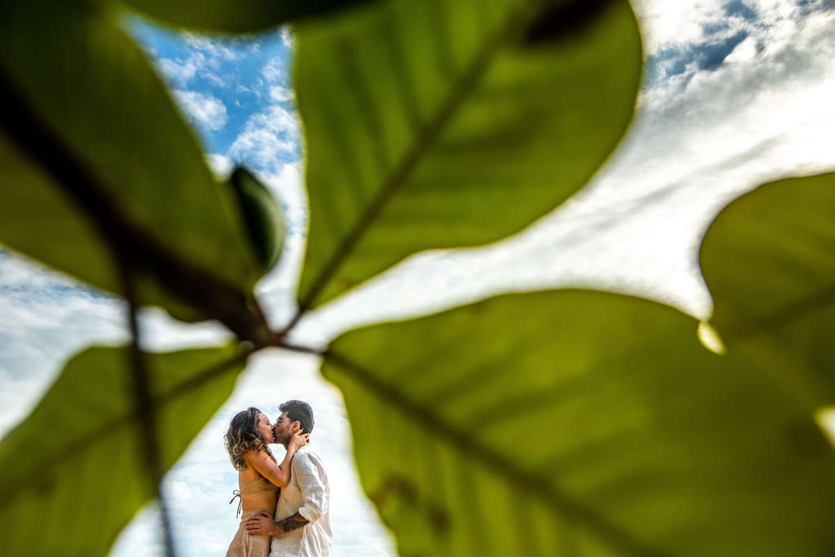 ensaio de casal na praia