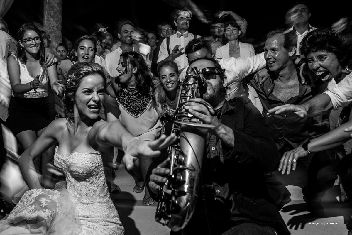 saxofone no casamento em Buzios