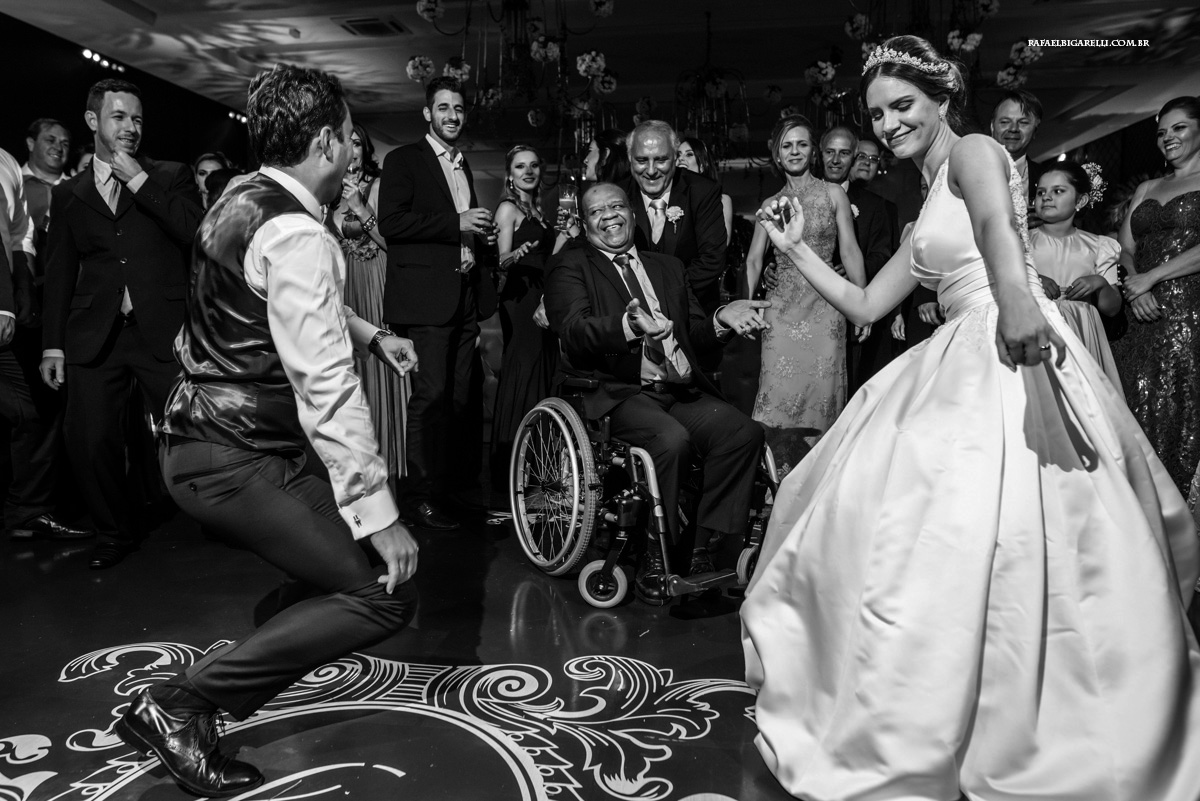 festa em preto e braco