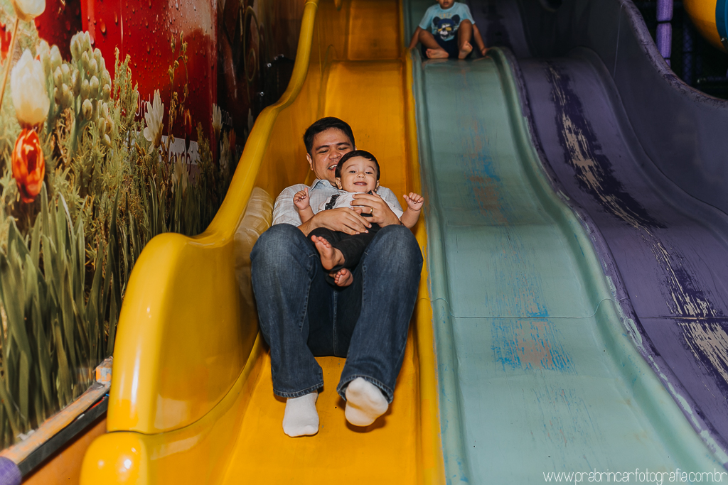 prabrincarfotografia-aniversário-festa-infantil-recife-fotógrafo-fotografia-mundo-bita-decoração-família-foto-1-ano-primeiro-cupcake-bolo-personalizados-Bruno