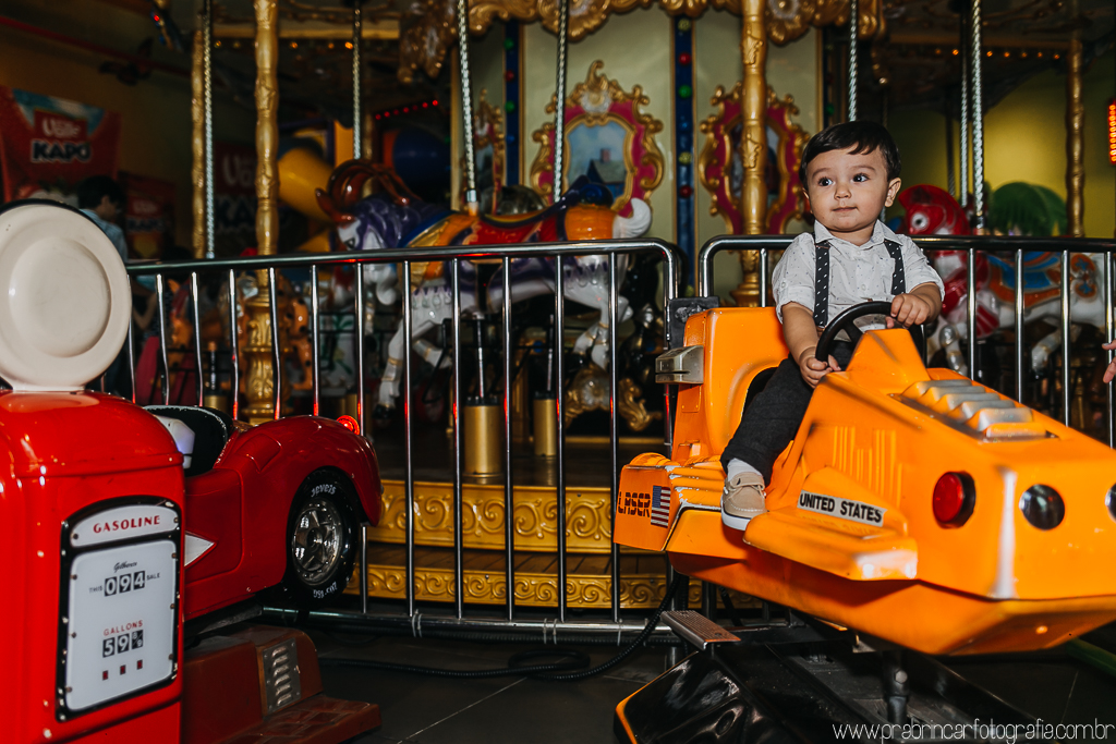 prabrincarfotografia-aniversário-festa-infantil-recife-fotógrafo-fotografia-mundo-bita-decoração-família-foto-1-ano-primeiro-cupcake-bolo-personalizados-Bruno