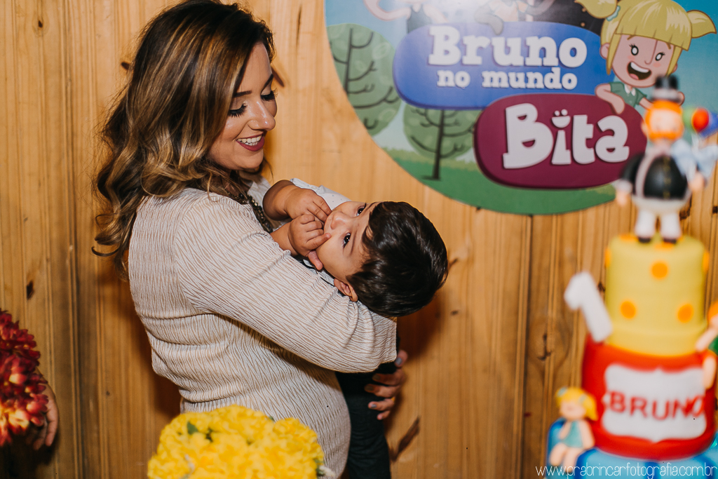 prabrincarfotografia-aniversário-festa-infantil-recife-fotógrafo-fotografia-mundo-bita-decoração-família-foto-1-ano-primeiro-cupcake-bolo-personalizados-Bruno