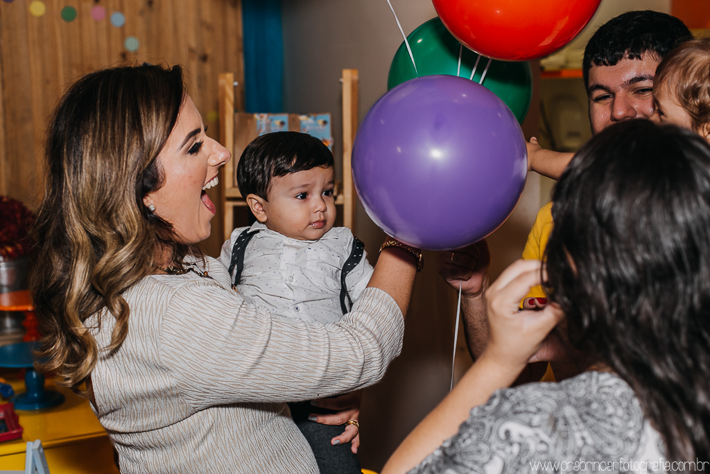 prabrincarfotografia-aniversário-festa-infantil-recife-fotógrafo-fotografia-mundo-bita-decoração-família-foto-1-ano-primeiro-cupcake-bolo-personalizados-Bruno