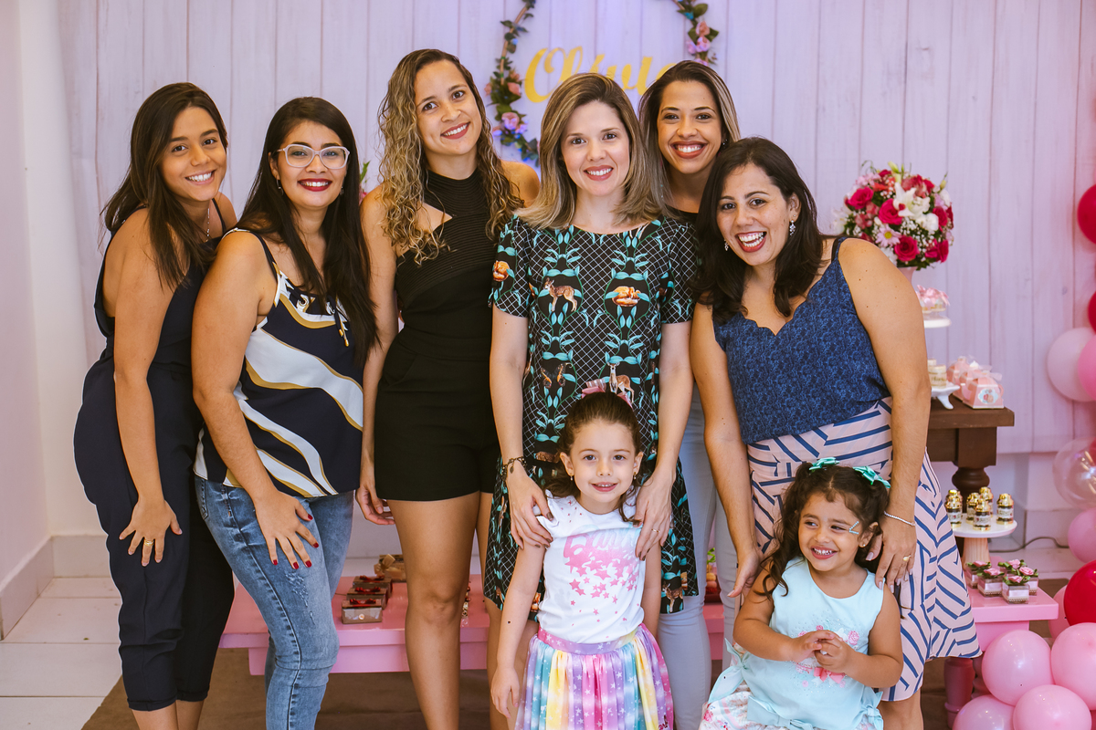 aniversário-infantil-fotografia-fotógrafo-recife-festa-bolo-tema-decoração-presente-criança-família-casa-foto-olívia