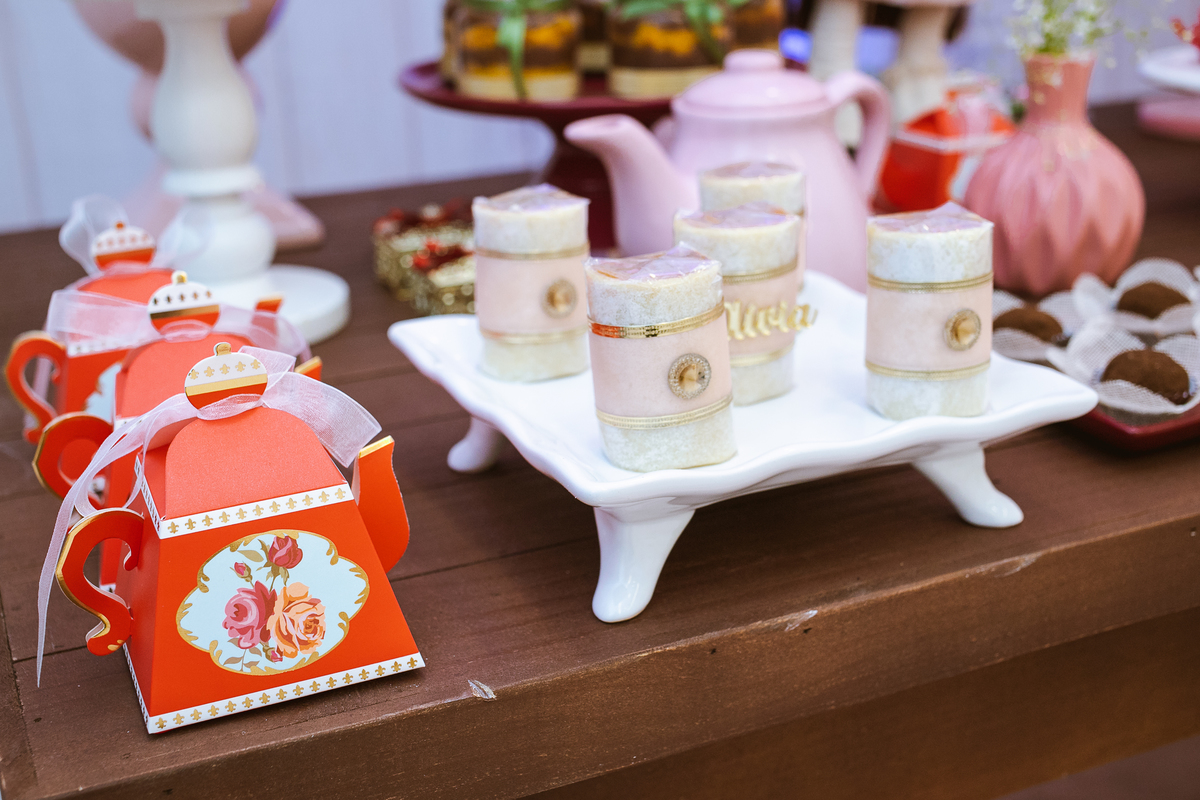 aniversário-infantil-fotografia-fotógrafo-recife-festa-bolo-tema-decoração-presente-criança-família-casa-foto-olívia