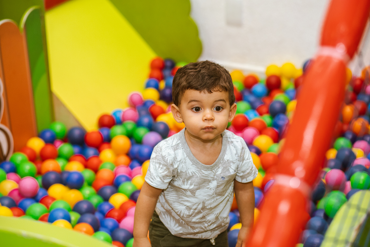 aniversário-infantil-fotografia-fotógrafo-recife-festa-bolo-tema-decoração-presente-criança-família-casa-foto-olívia