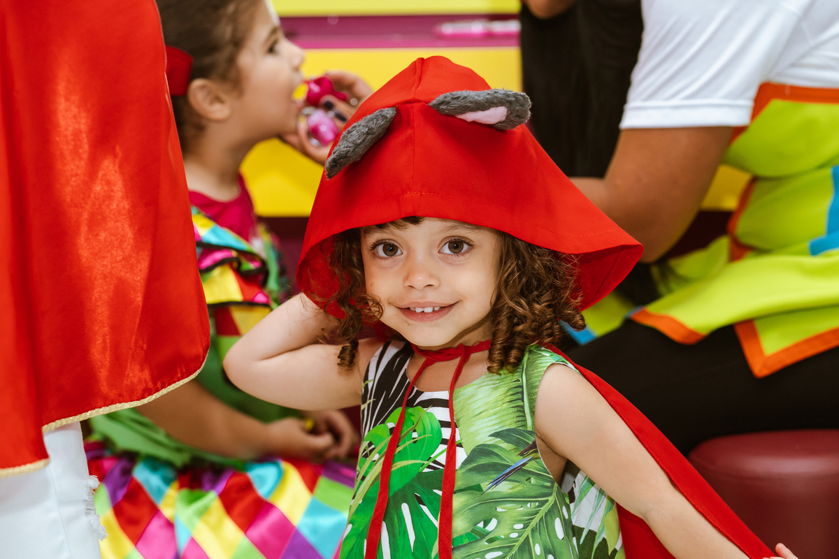 aniversário-infantil-fotografia-fotógrafo-recife-festa-bolo-tema-decoração-presente-criança-família-casa-foto-olívia