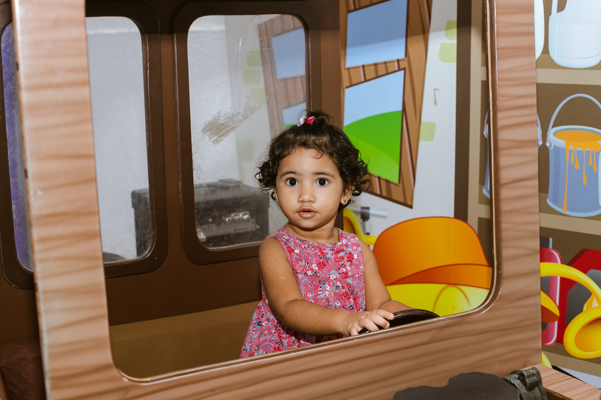 aniversário-infantil-fotografia-fotógrafo-recife-festa-bolo-tema-decoração-presente-criança-família-casa-foto-olívia