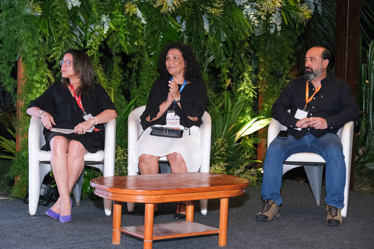 Cobertura fotográfica profissional para empresas em Búzios, Região dos Lagos, Teresópolis e todo o RJ.