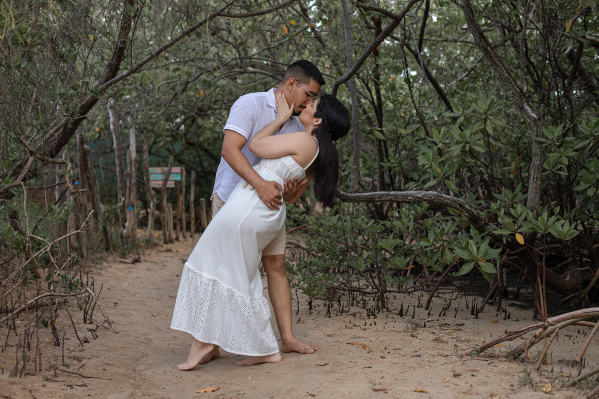 Fotos no mangue ensaio de pre-wedding