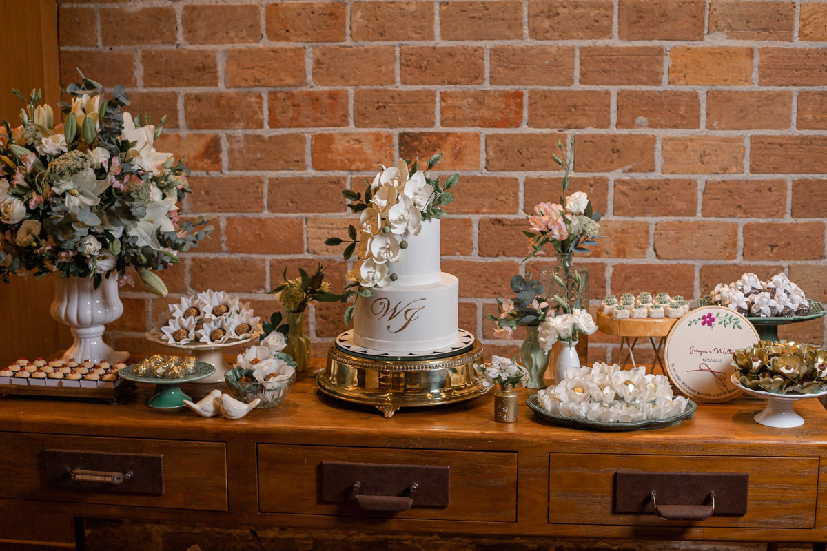 Decoração rústica para noivado