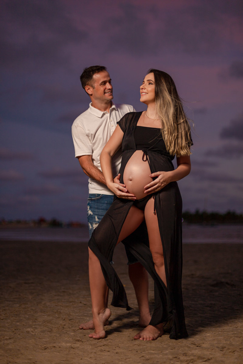 Casal esperando por bebê