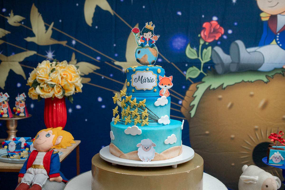 Bolo gigante pequeno príncipe