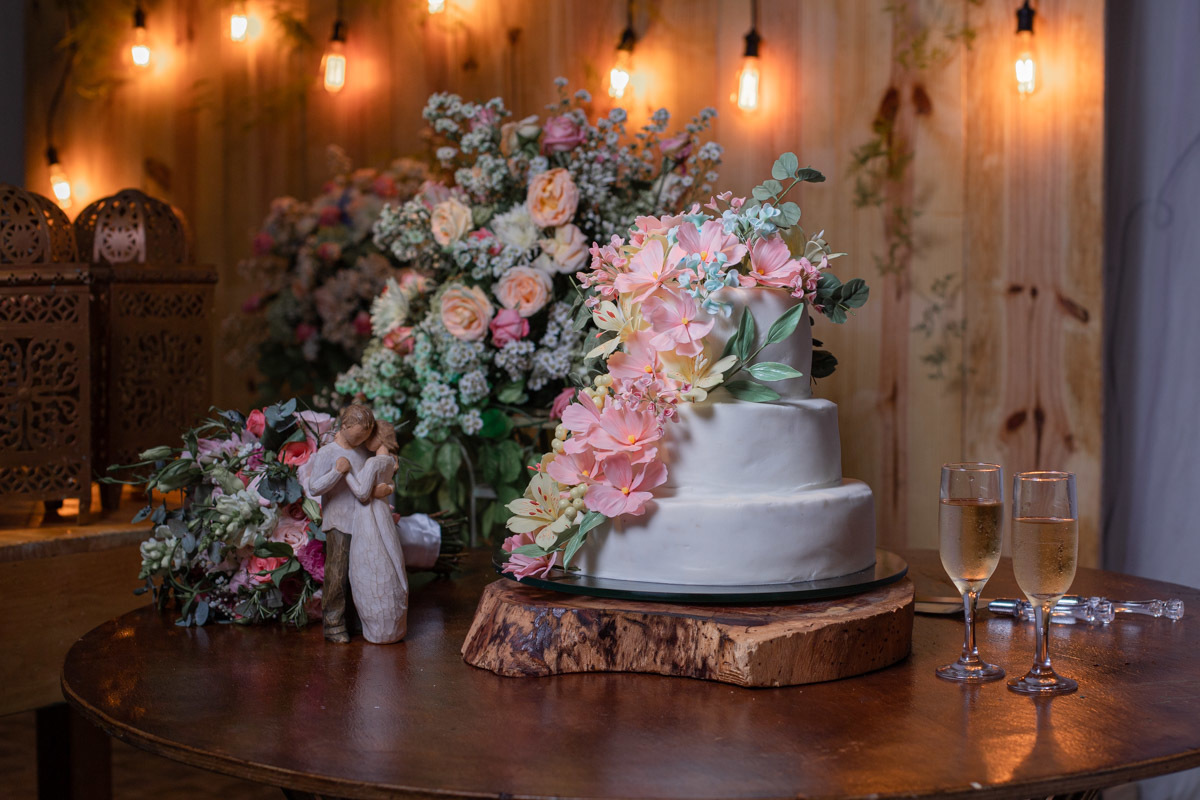 Fina Rosa cerimonial bolo rustico simples