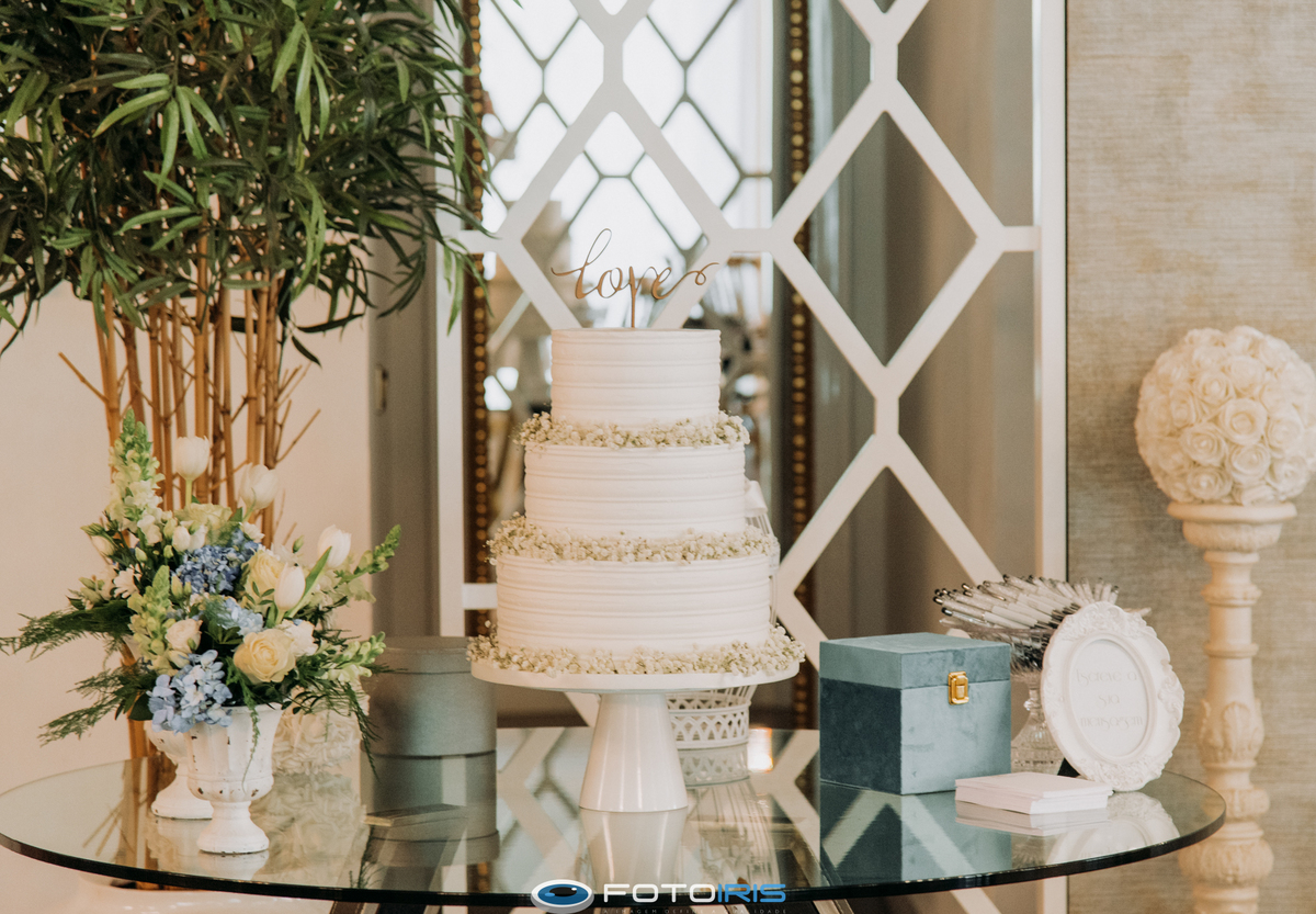 dia de casamento, quinta para casamentos, quinta dom nunes, salao de eventos, decoração para mesas de casamento, flores para mesas, bolo dos noivos