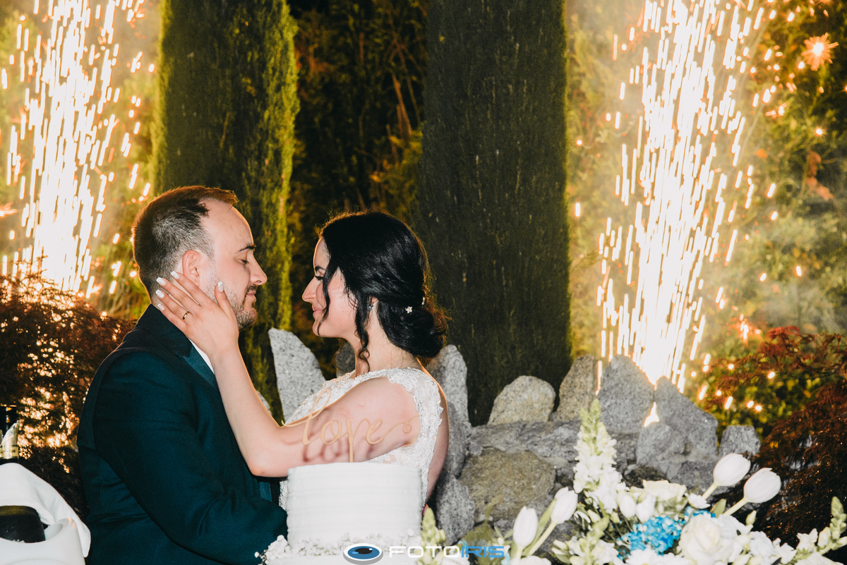 Animação para casamentos, animador ricardo vieira, musica ao vivo em casamentos, melhor animação de casamentos, fogo de artificio para corte do bolo de noivos, bolo de noivos quinta dom nunes, lousada