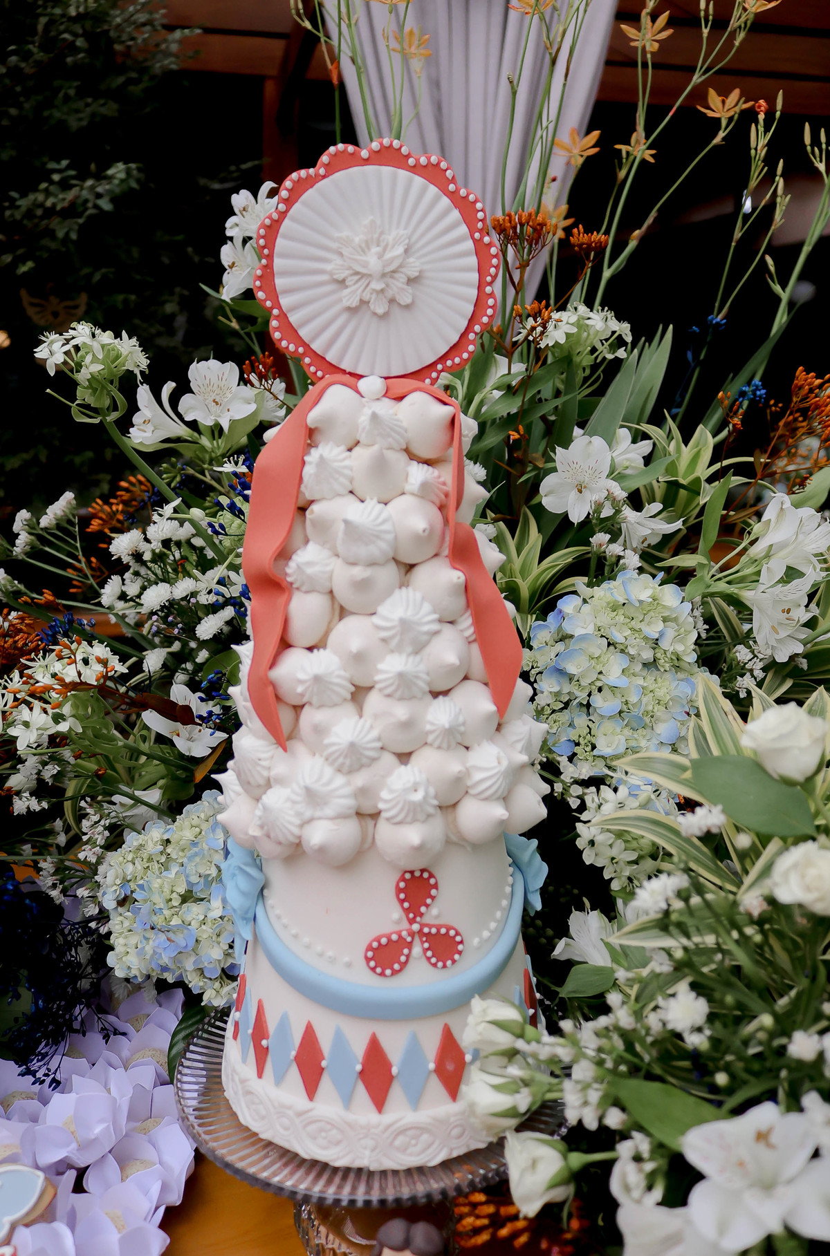 Doces personalizados batizado