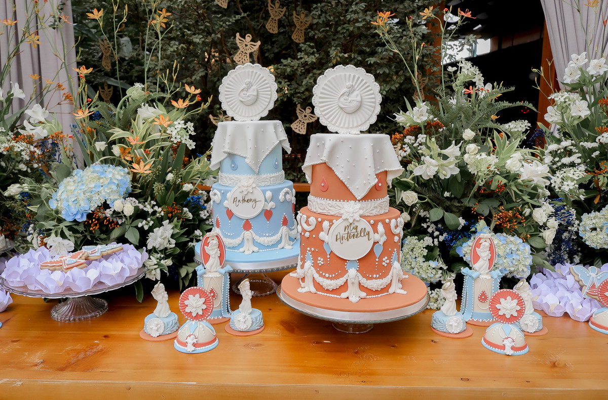 Doces personalizados batizado