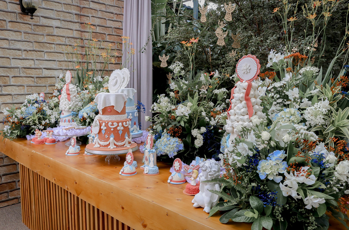 Doces personalizados batizado