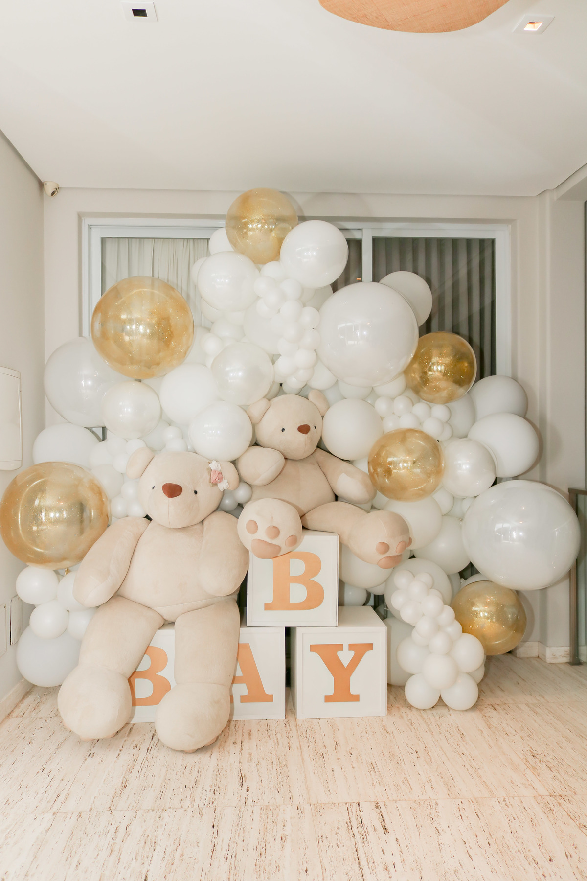 decoração chá revelação clean